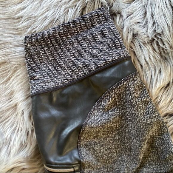 Athleta Herringbone Faux Leather Panelled Leggings, S - Picture 2 of 10